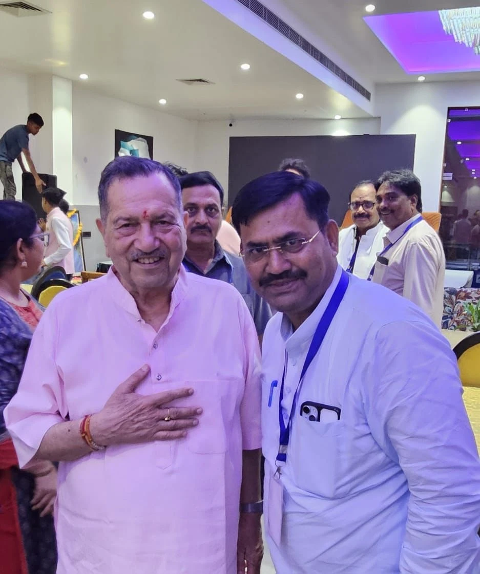 Hom Tawkir Raja তাউকির রাজা: রাজনীতি, ব্যবসা ও সমাজসেবার ক্ষেত্রে সমানভাবে সক্রিয় একজন ...