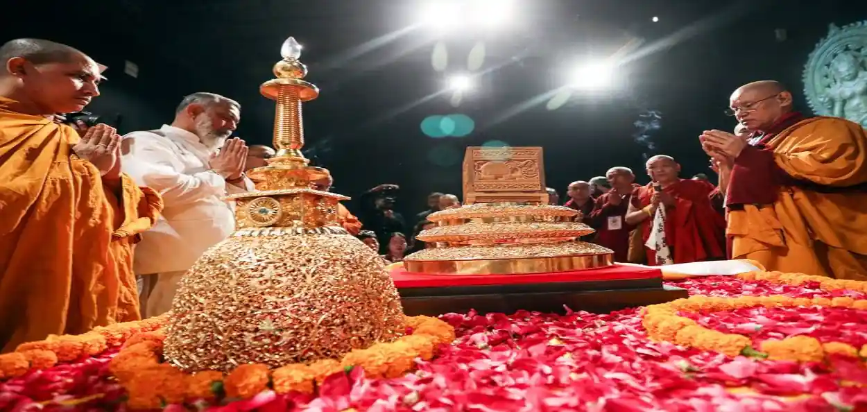 দেবনিমোরির বুদ্ধধাতু প্রদর্শনীর জন্য শ্রীলঙ্কায় পাঠানো হলো