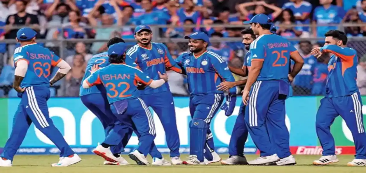 ইংল্যান্ডকে হারিয়ে বিশ্বকাপের ফাইনালে ভারত