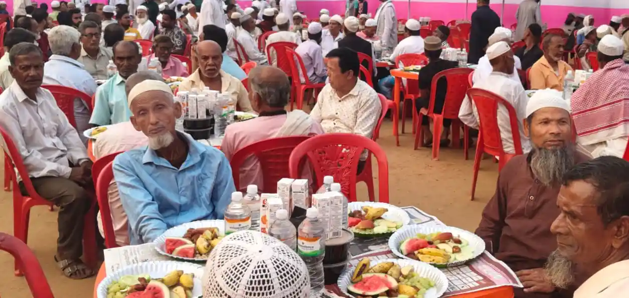 ইফতার এবং বয়স্কদের ভাতা ইমামদের সম্মাননা অনুষ্ঠান; বক্সনগরে সম্প্রীতির বার্তা