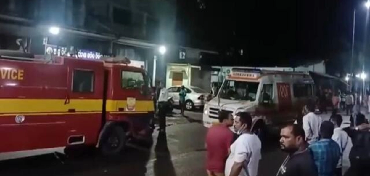 কটকের এসসিবি মেডিক্যাল কলেজে ভয়াবহ অগ্নিকাণ্ড, মৃত্যু ১০ জনের