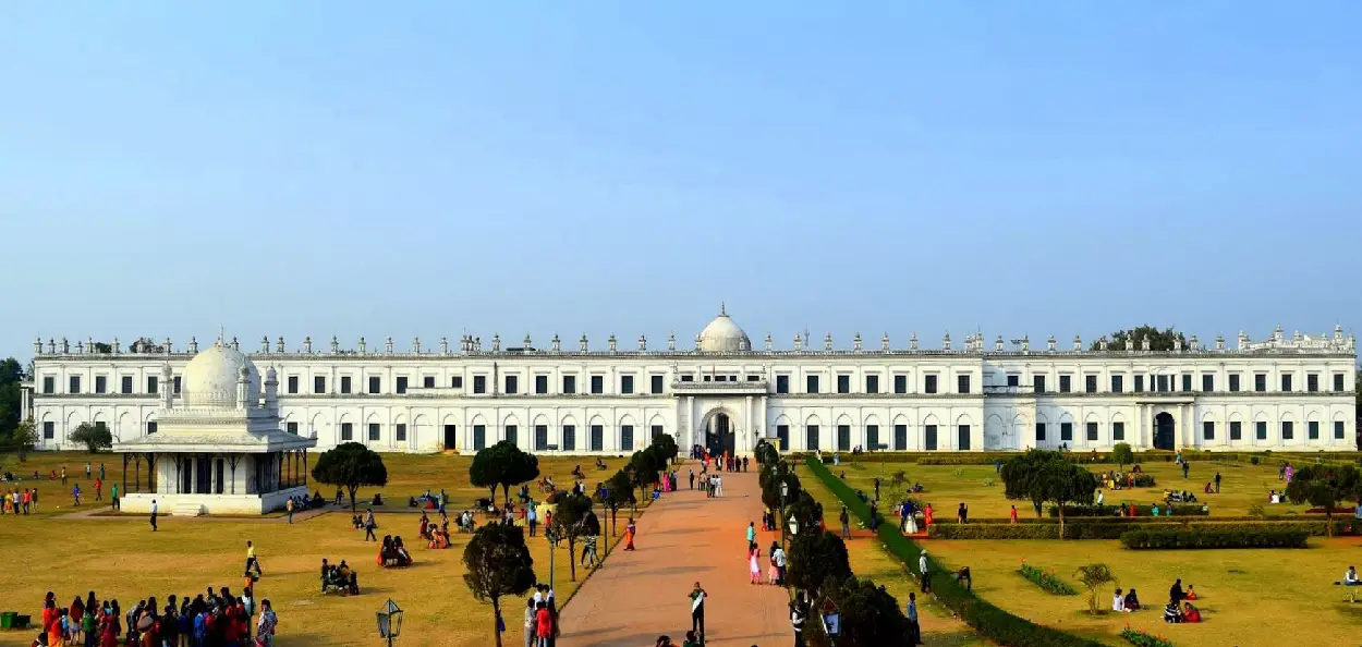 মুর্শিদাবাদের জীবন্ত ঐতিহ্য নিজামত ইমামবাড়া