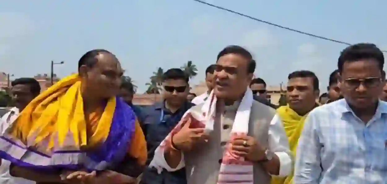 “বঙ্গ থেকে সোনার অসমে”—মমতাকে আমন্ত্রণ হিমন্তের, ভোটের মঞ্চে নতুন রাজনৈতিক বার্তা