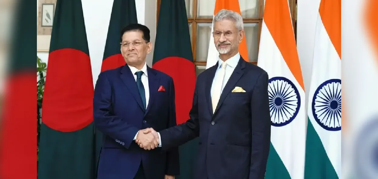 শাড়ির সুতো থেকে জ্বালানির পাইপলাইন, নতুন উচ্চতায় ভারত-বাংলাদেশ সম্পর্ক