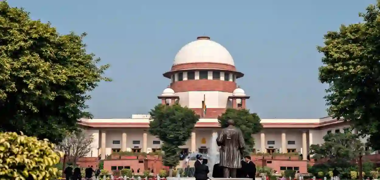 পশ্চিমবঙ্গে SIR ইস্যু: আজই কলকাতা হাইকোর্টের প্রধান বিচারপতির কাছে রিপোর্ট চাইবে সুপ্রিম কোর্ট