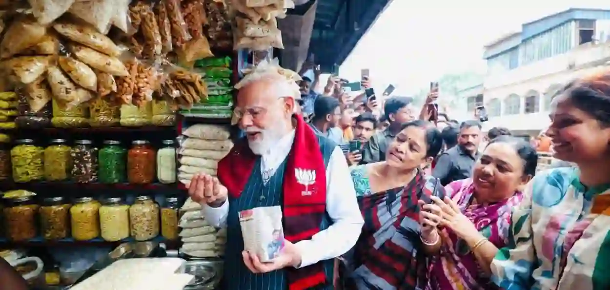 ঝাড়গ্রামের ঝালমুড়ির দোকানে প্রধানমন্ত্রীর বিরতি, রাতারাতি ভাইরাল বিক্রেতা বিক্রম