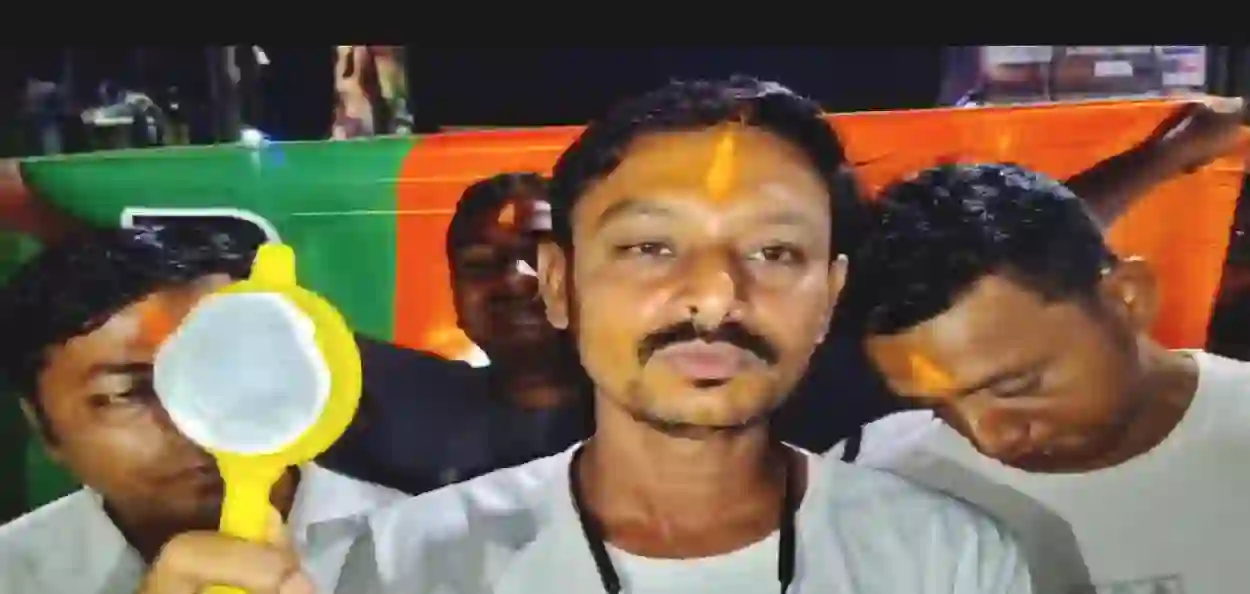 চায়ের ছাঁকনি হাতে রাস্তায় বিজেপি কর্মীরা! সুযোগসন্ধানীদের রুখতে কড়া দাওয়াই গেরুয়া শিবিরের