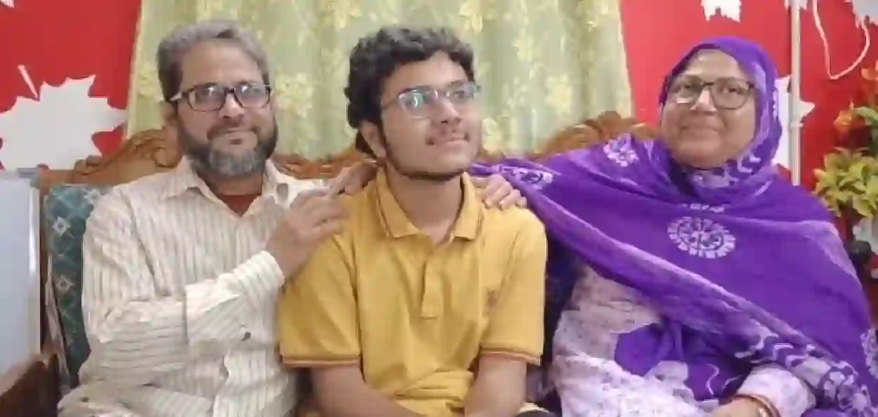 বাবা মায়ের সঙ্গে তামিম