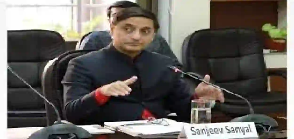 নবান্নে নতুন সমীকরণ! অর্থমন্ত্রীর দৌড়ে সঞ্জীব সান্যাল, নন্দীগ্রামে উপনির্বাচনের জল্পনা তুঙ্গে