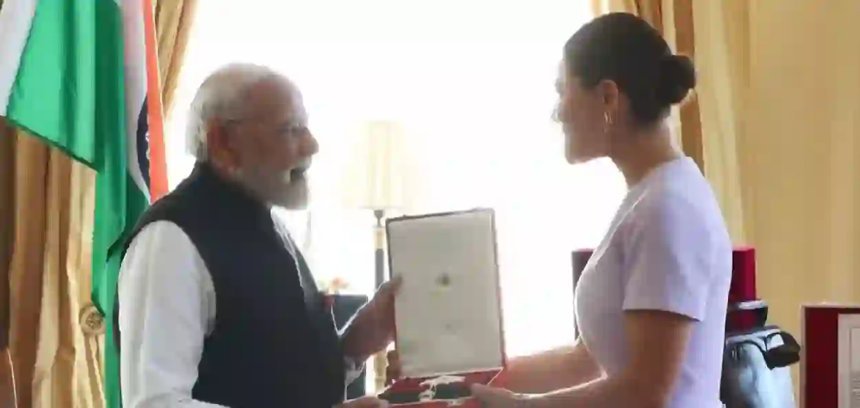 নরেন্দ্র মোদীকে সুইডেনের সর্বোচ্চ সম্মানে ভূষিত করা হল