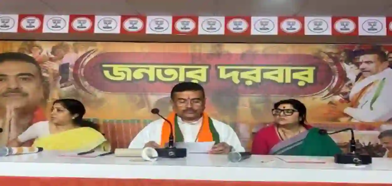 ‘জনতার দরবারে’ শুভেন্দু, সরাসরি শুনছেন অভাব-অভিযোগ