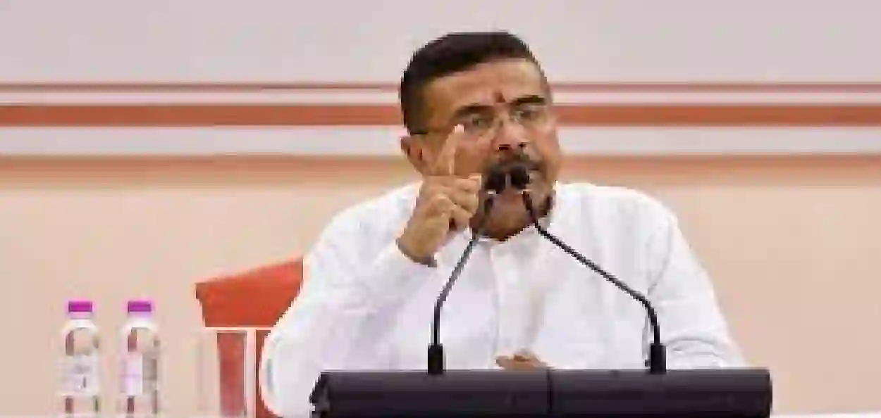 “চিহ্নিত করো, তালিকা থেকে বাদ দাও, দেশছাড়া করো” — অবৈধ অনুপ্রবেশ রুখতে পশ্চিমবঙ্গে কড়া অভিযান শুরু