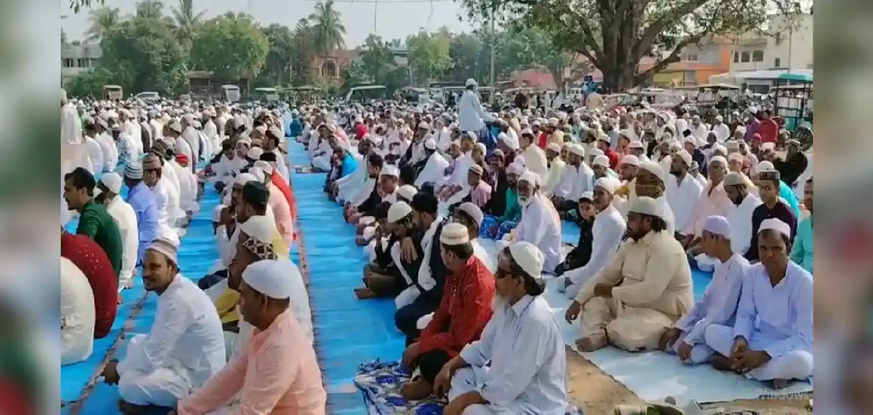 রেড রোড ছেড়ে ব্রিগেডে ঈদের নামাজ, পালাবদলের বাংলায় বদলে গেল বহু বছরের ছবি