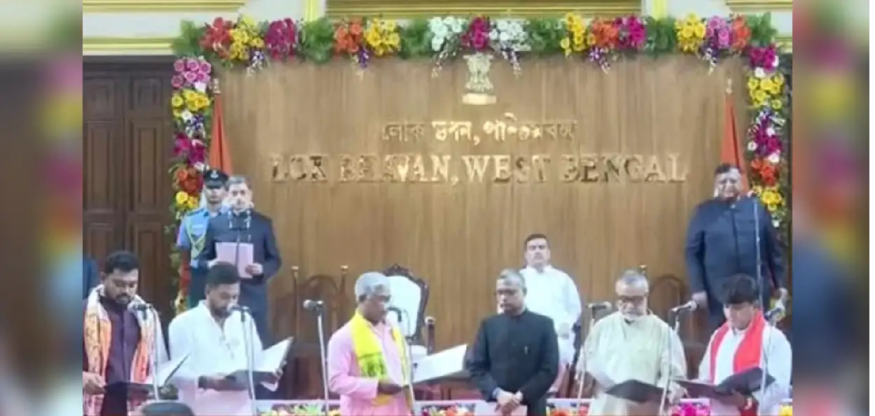 রাজভবনে শপথের মহাযজ্ঞ, ৪০ সদস্যের মন্ত্রিসভা নিয়ে নতুন অধ্যায় পশ্চিমবঙ্গে