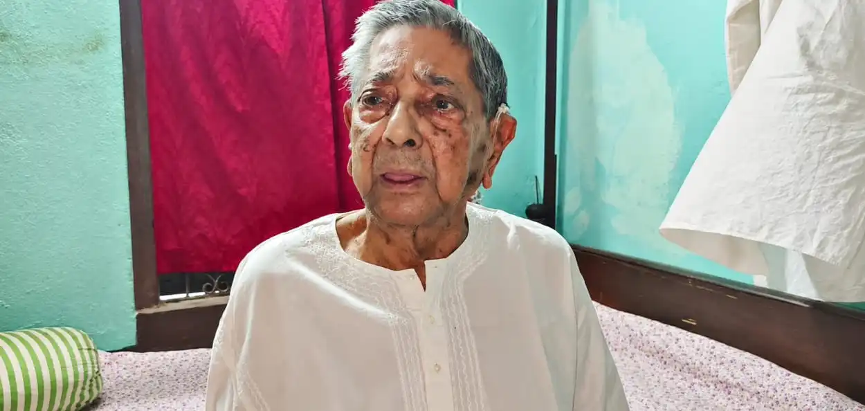 বীরভূমের বোলপুরের শতায়ু প্রবীণ কৃষ্ণদাস দাস 