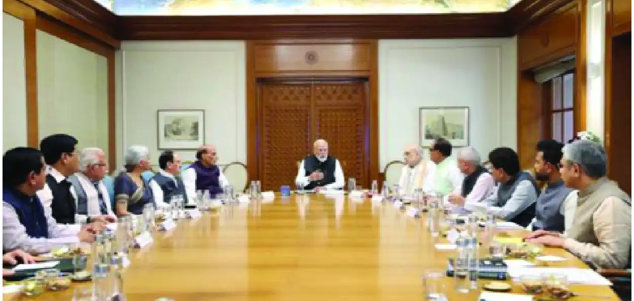 মোদি মন্ত্রিসভায় বড় রদবদলের জল্পনা! বদল হতে পারে একাধিক মন্ত্রীর দায়িত্ব, নতুন মুখ নিয়েও জোর আলোচনা