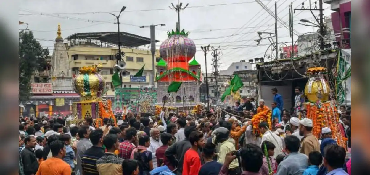 শান্তি-সম্প্রীতির আবহে পশ্চিমবঙ্গে পালিত মহরম, রাজ্যজুড়ে শোকমিছিল ও ইমাম হুসাইনের আত্মত্যাগ স্মরণ