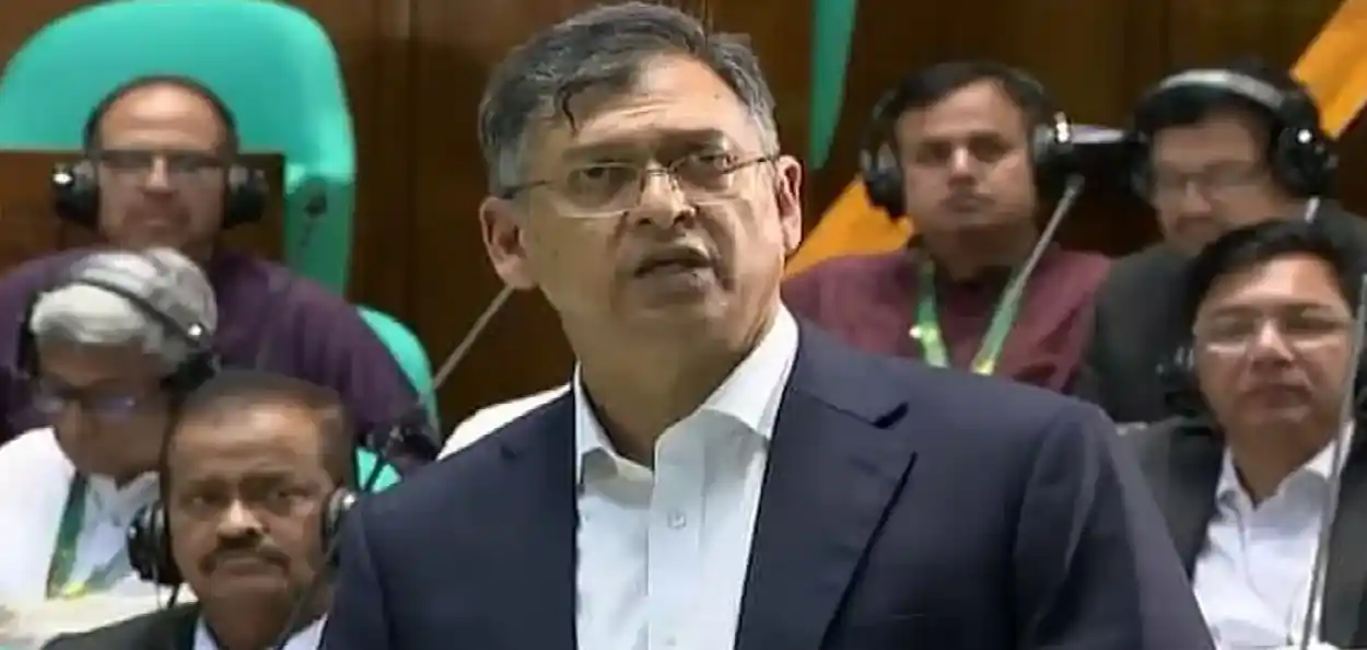 অন্তর্বর্তী সরকারের ১৮ মাসের কার্যক্রমে দুদকের তদন্ত চাইলেন বাংলাদেশের স্বরাষ্ট্রমন্ত্রী