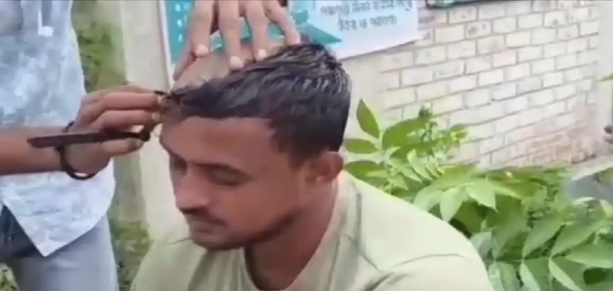 বাজি হেরে মাথা হল ‘ন্যাড়া’, আলকাতরা না মাখলেও যুবকের বেজায় খারাপ পরিনতি! কেউ বললেন, এমন কথা বলিস কেন? 