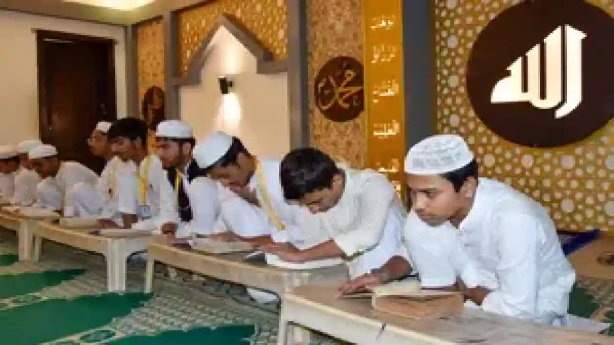 রাজ্যের ১২ জেলার মাদ্রাসায় বিশেষ পরিদর্শন শুরু ১৫ জুলাই, ১৮ সদস্যের কমিটি গঠন