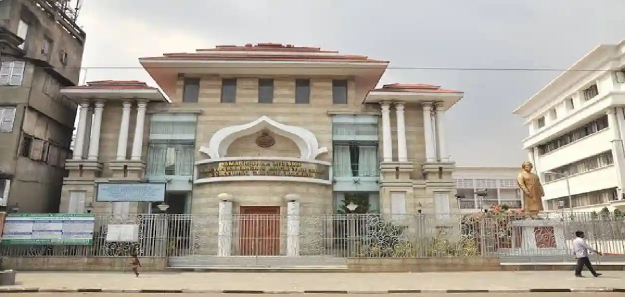 স্বামী বিবেকানন্দের জন্মভিটায় চুরির ঘটনা, সিসিটিভিতে ধরা সন্দেহভাজন; তদন্তে নেমেছে পুলিশ