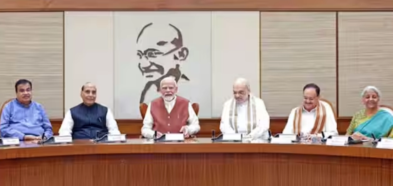 প্রশ্নপত্র ফাঁস করলেই ভয়াবহ পরিণতি; ১০ বছরের কারাদণ্ড, ১০ কোটি টাকা জরিমানা
