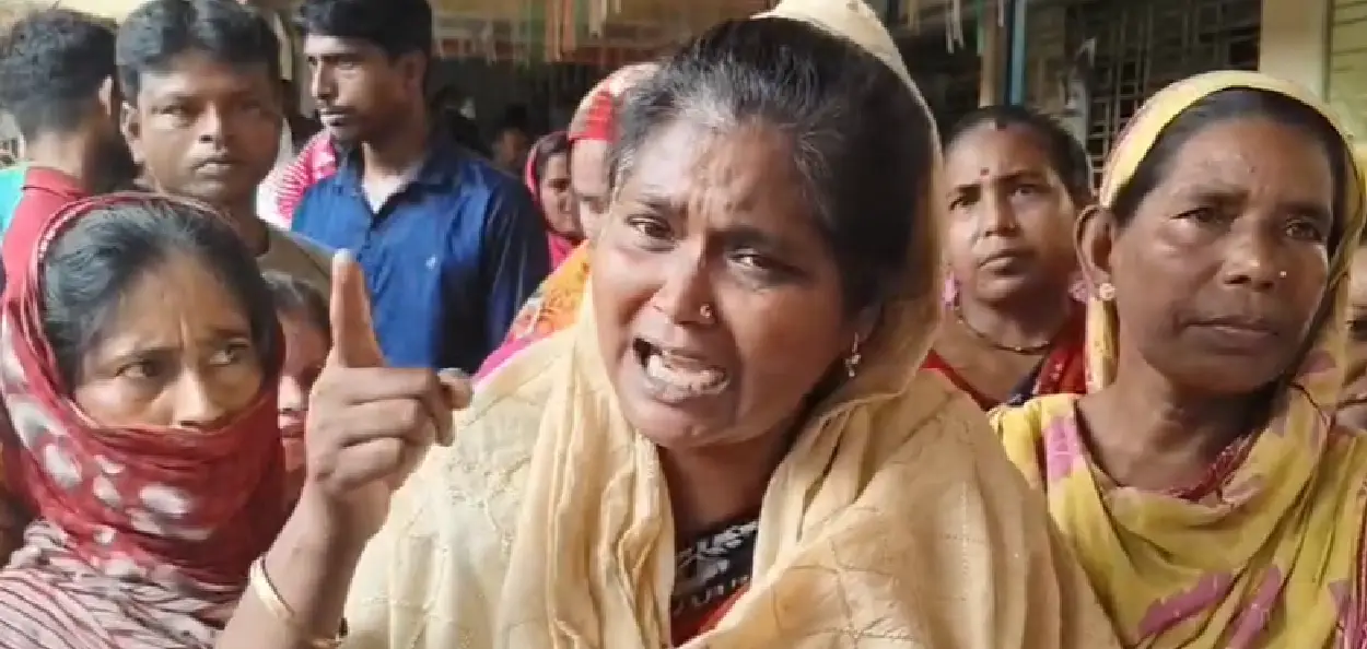 ৩০০০ টাকা না পেয়ে রাস্তায় হিন্দু-মুসলিম মহিলারা! প্রাপ্য টাকা না পেলে কি হতে চলেছে, আগাম বলে দিলেন ক্ষুব্ধ মহিলারা