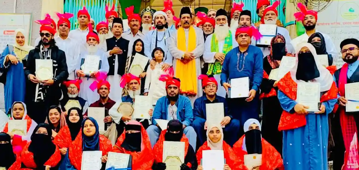 আজমের শরিফে ১৮তম আন্তর্জাতিক সুফি রং উৎসবের সমাপ্তি, তিন দিনে অংশ নিলেন দেড় লক্ষেরও বেশি মানুষ