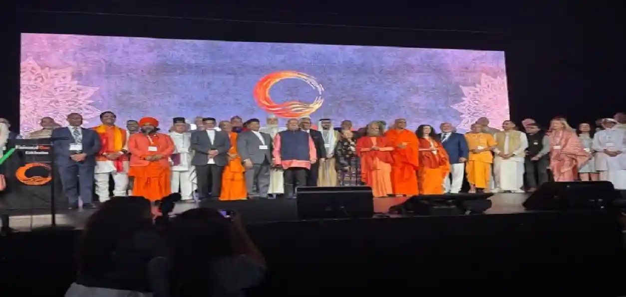 ‘মুসলিমকে ভারতে থাকতে দেওয়া উচিত নয়’—এমন ভাবনা হিন্দুত্বের নয়, নিউইয়র্কে মন্তব্য মোহন ভাগবতের