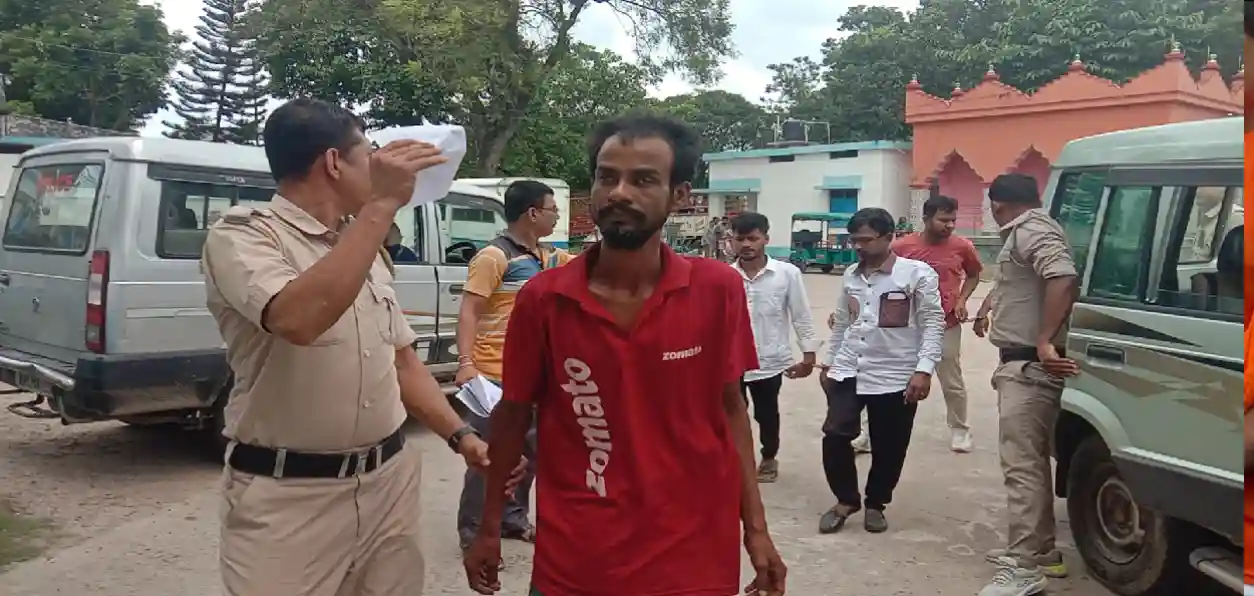 শান্তিপুরে সন্দেহজনকভাবে ঘোরাফেরা, বাংলাদেশি যুবক আটক