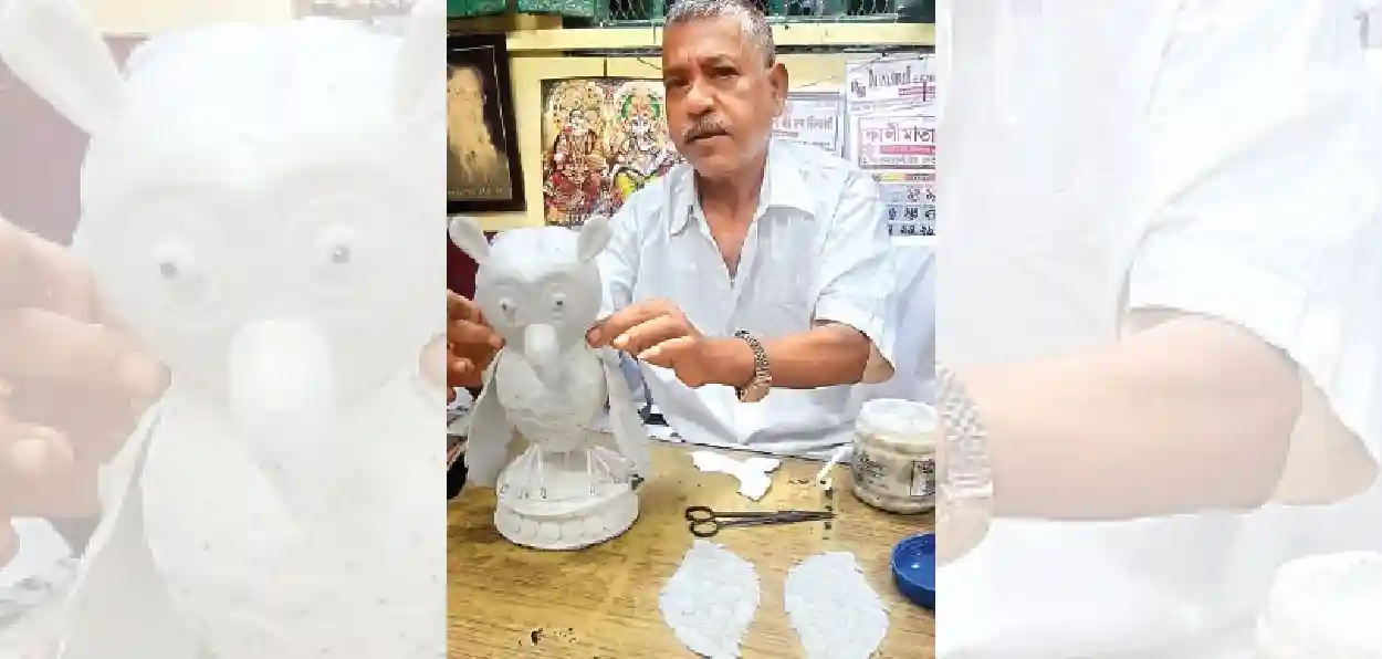 কুমোরটুলি থেকে বার্লিন পাড়ি শোলার লক্ষ্মীপ্যাঁচার, বাঙালির শিল্প পৌঁছল জার্মানির মাটিতে
