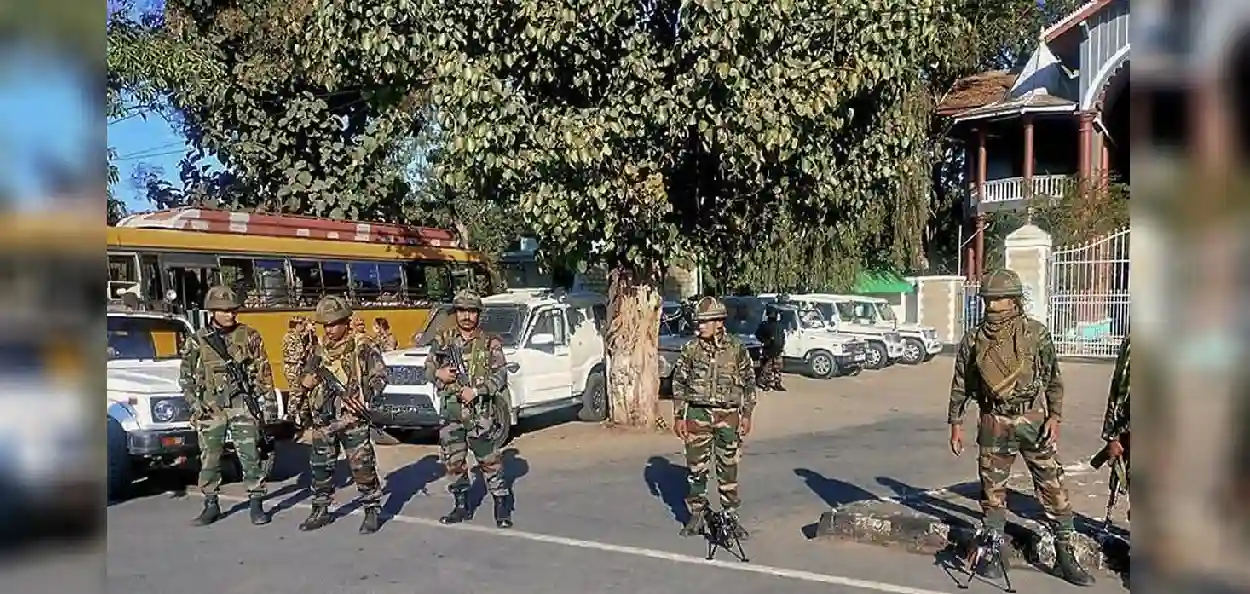 মণিপুরে ফের ৬ মাস বাড়ল ‘আফস্পা’, নাগাল্যান্ড-অরুণাচলেও বহাল বিশেষ আইন