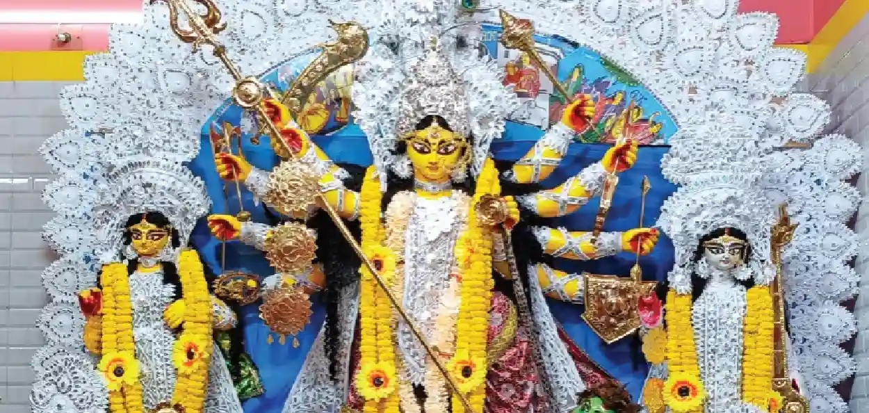 ব্যক্তিগত পুজোর গণ্ডি পেরিয়ে ফের সর্বজনীন, ৫১ বছরের ঐতিহ্যে নবদ্বীপের ফাঁসিতলা মোড়