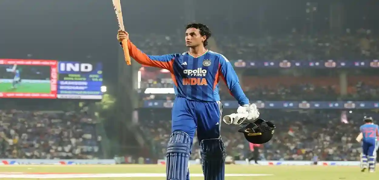 সূর্যকুমারকে টপকে বিশ্বরেকর্ড অভিষেক শর্মার, টি-টোয়েন্টিতে ২ হাজার রান মাত্র ১,০২৪ বলে