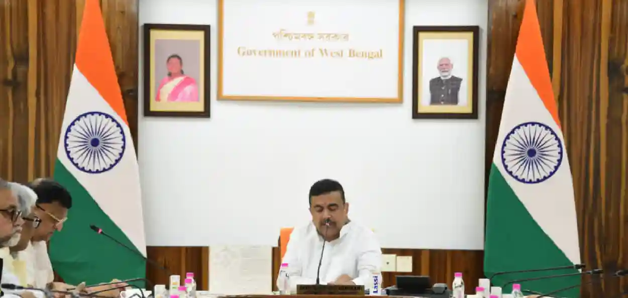 ভবিষ্যতে নিয়োগ পাওয়া সরকারি স্কুলের শিক্ষকরা সরাসরি রাজনীতিতে অংশ নিতে পারবেন না, শীঘ্রই বিধি আনছে রাজ্য