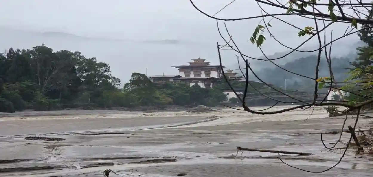 ভুটানে হড়পা বানে ক্ষয়ক্ষতি, সংকোশের জল না বাড়ায় স্বস্তি ডুয়ার্সে
